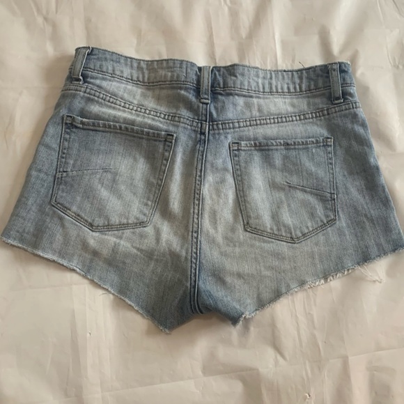 👖 Aritzia Talula High-Waisted Blue Denim Cut-Off  Shorts - Women’s Size 27 👖 - Picture 5 of 7